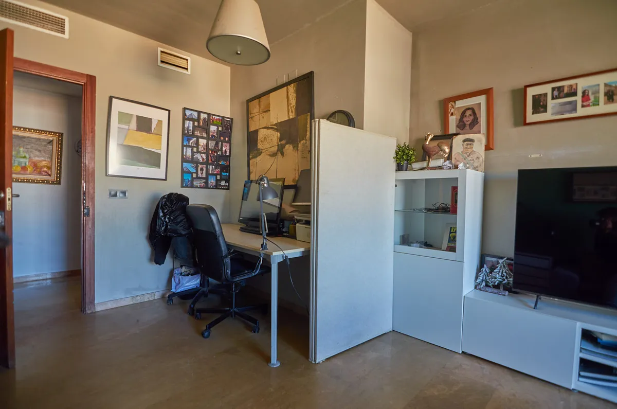 074c909d-5990-415c-9cbc-d19f393788c6