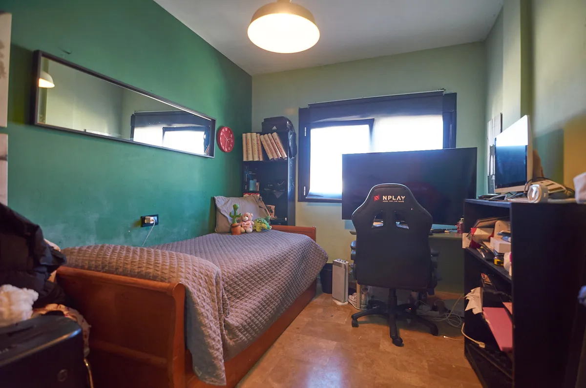 d5de3c74-d372-4398-bfa8-cffaa98d5e18