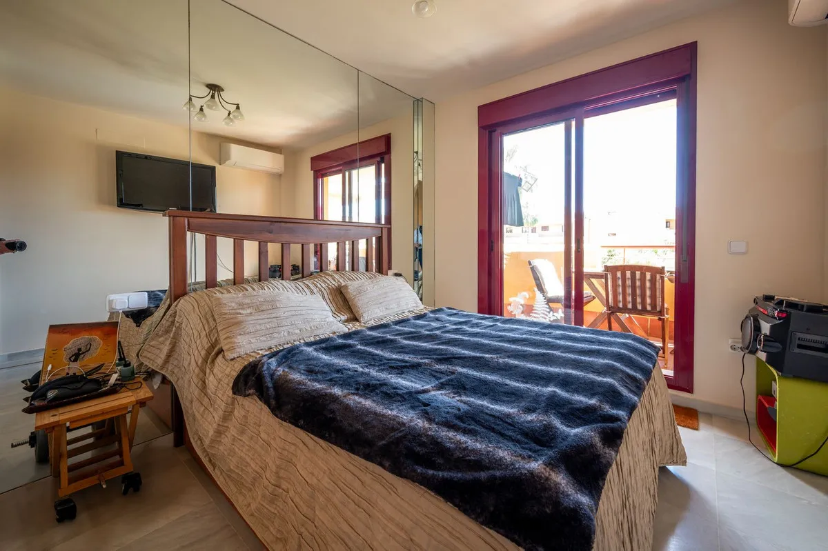 44ac53b4-5124-491f-925b-9a48bf825121