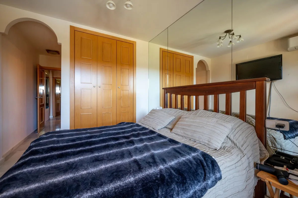 944c9048-6e57-4f80-bc1e-644887941769