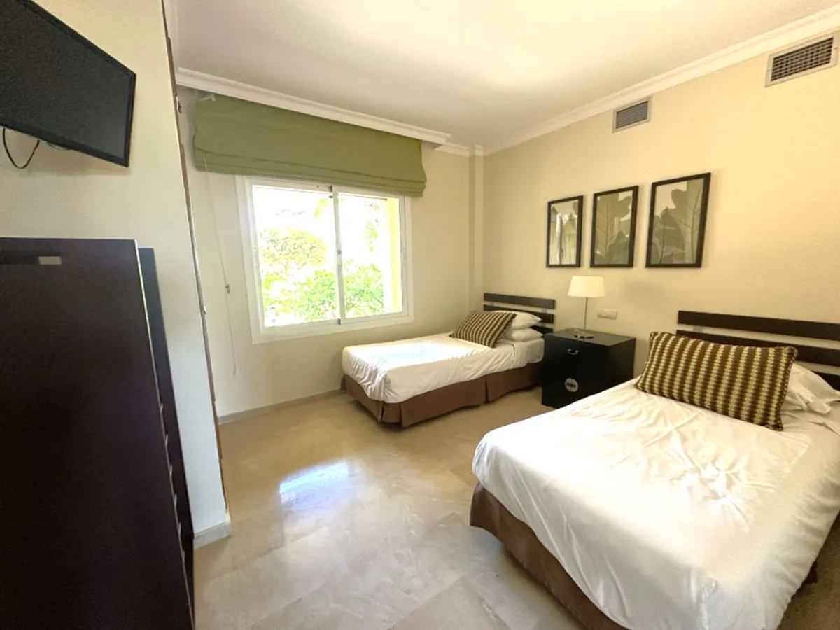 2187afc2-6d4f-4d19-b7c8-72e2bdbb1e47