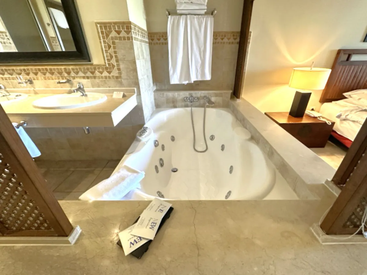 3c96c82e-0701-4279-96f0-d1b06b3a7994