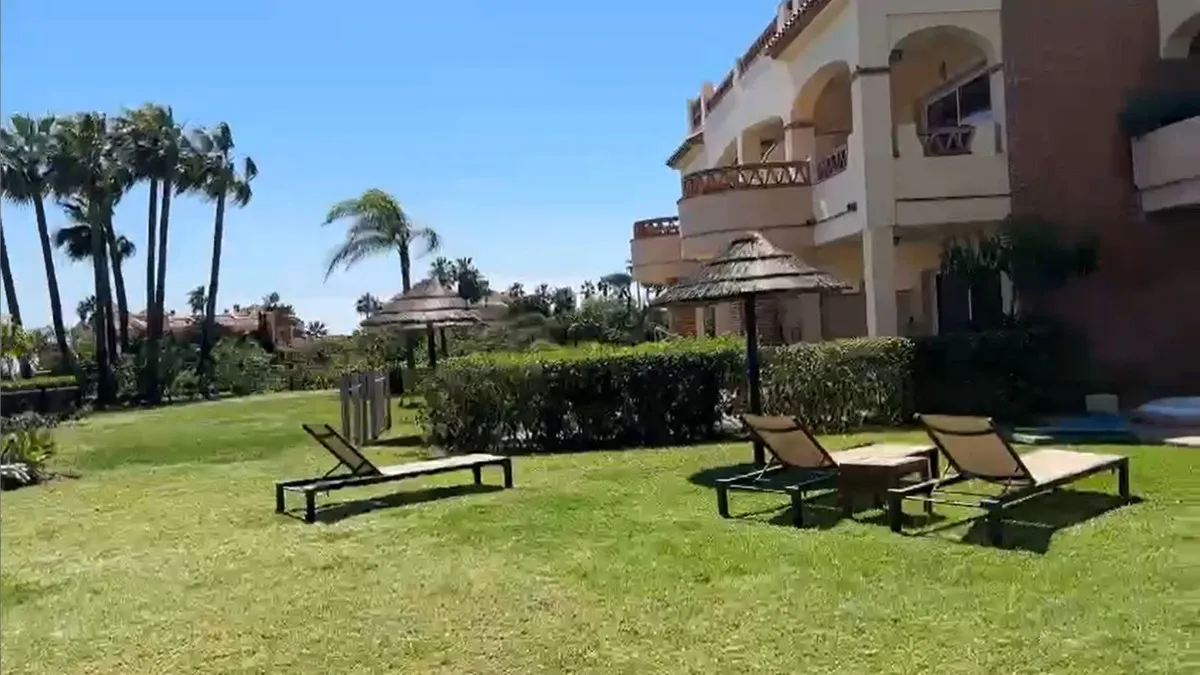 a1471b50-7d73-4df4-b94a-19662e6f1c9e