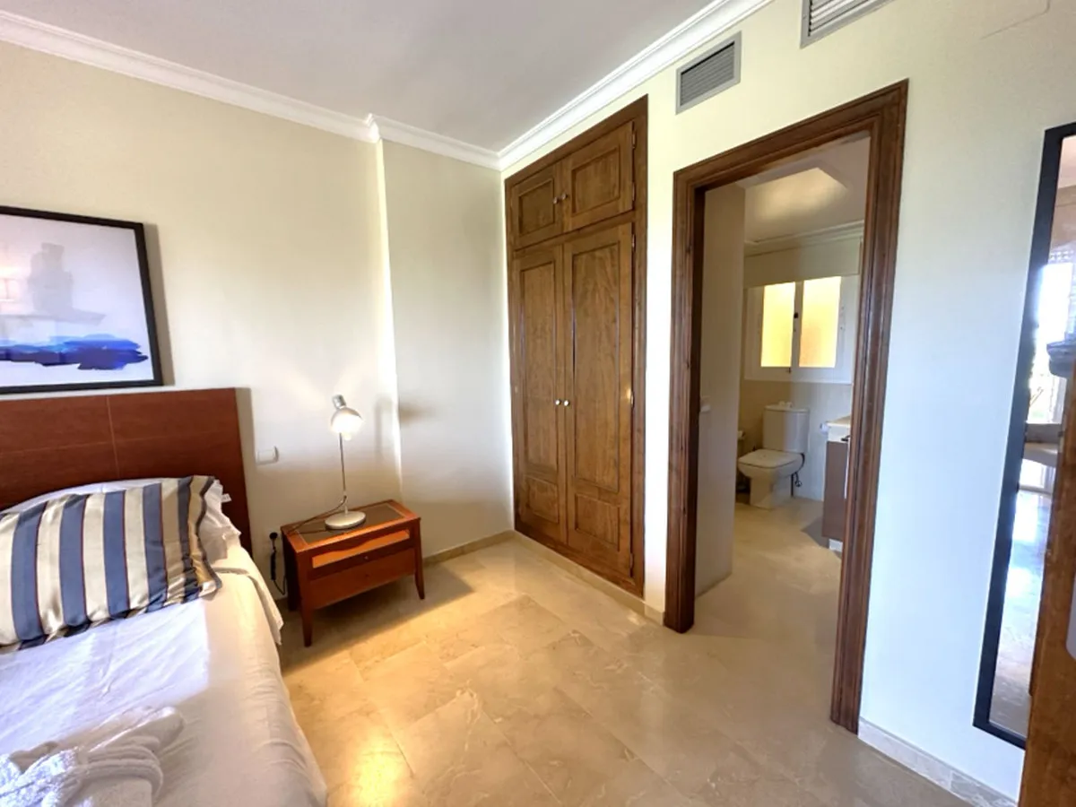 d3bb2496-1738-4b03-a157-e94a45cbe199