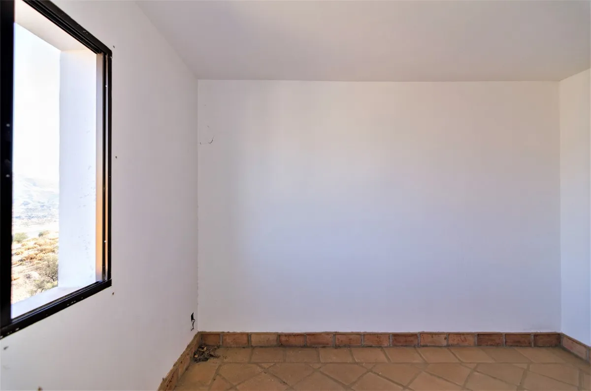 c7b273f8-49db-43cb-9170-e097499f7d77