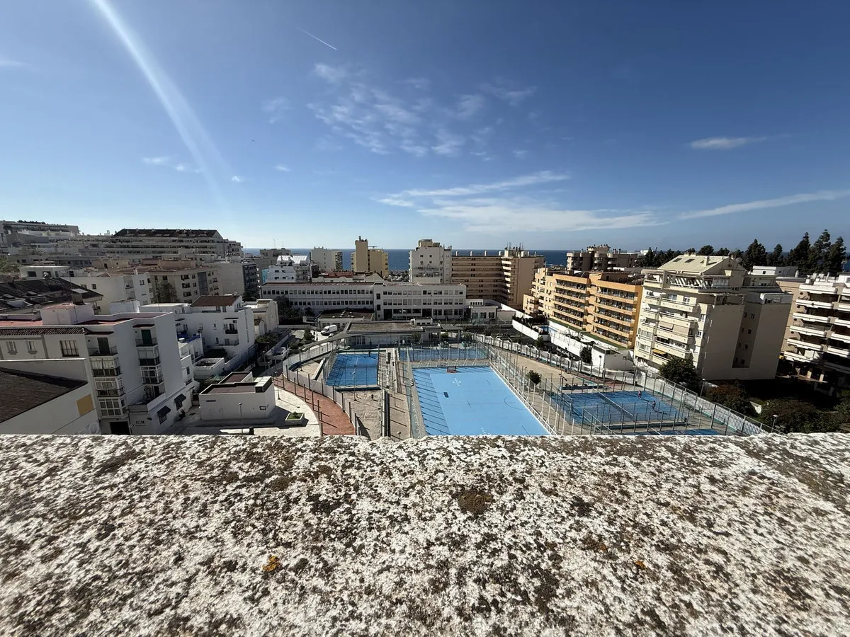 6aff1133-90c6-43a8-9f38-6a3b7a15b72a