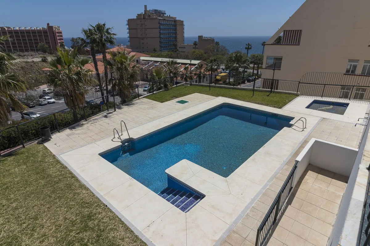 cc83ed9e-efb5-4ff0-be46-e76116866409