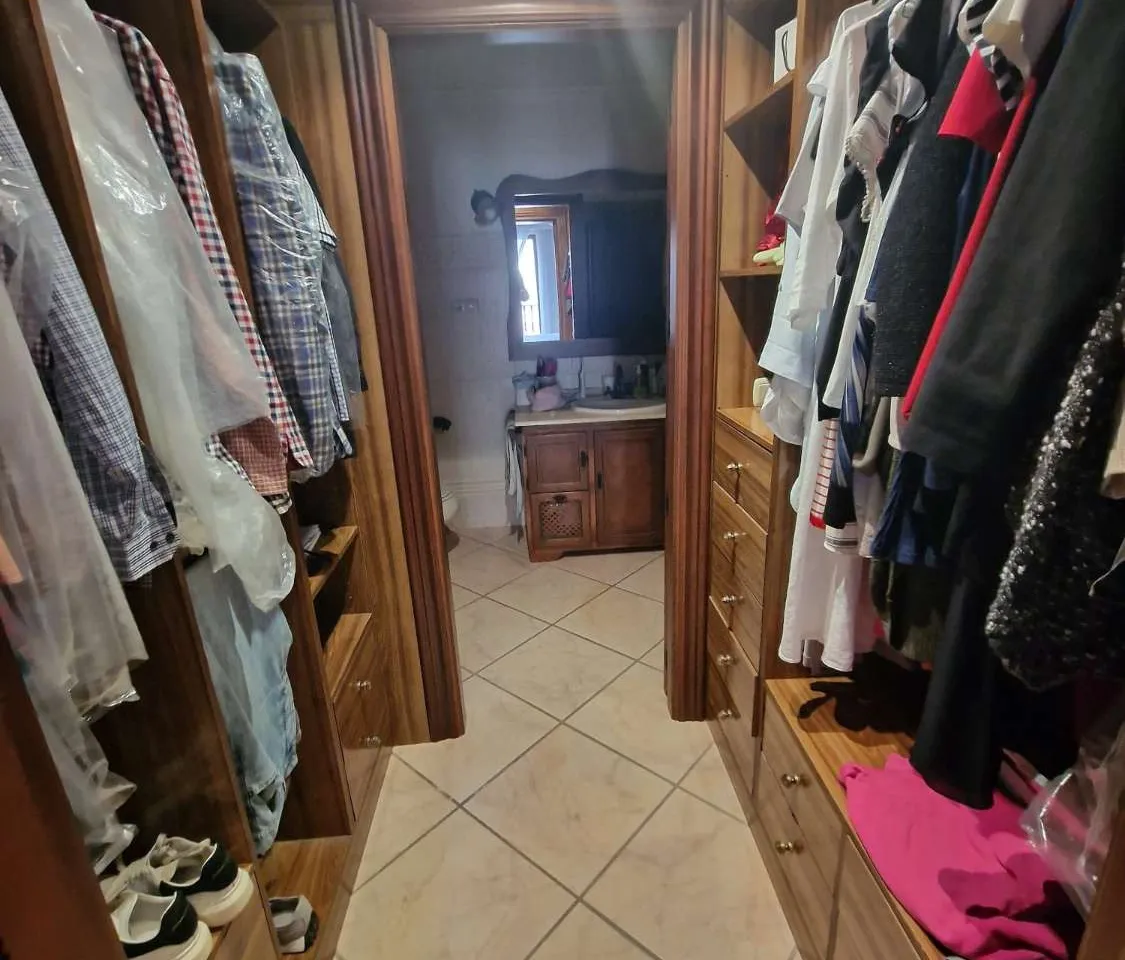 72583b55-6381-411e-ba40-952e87d41e23