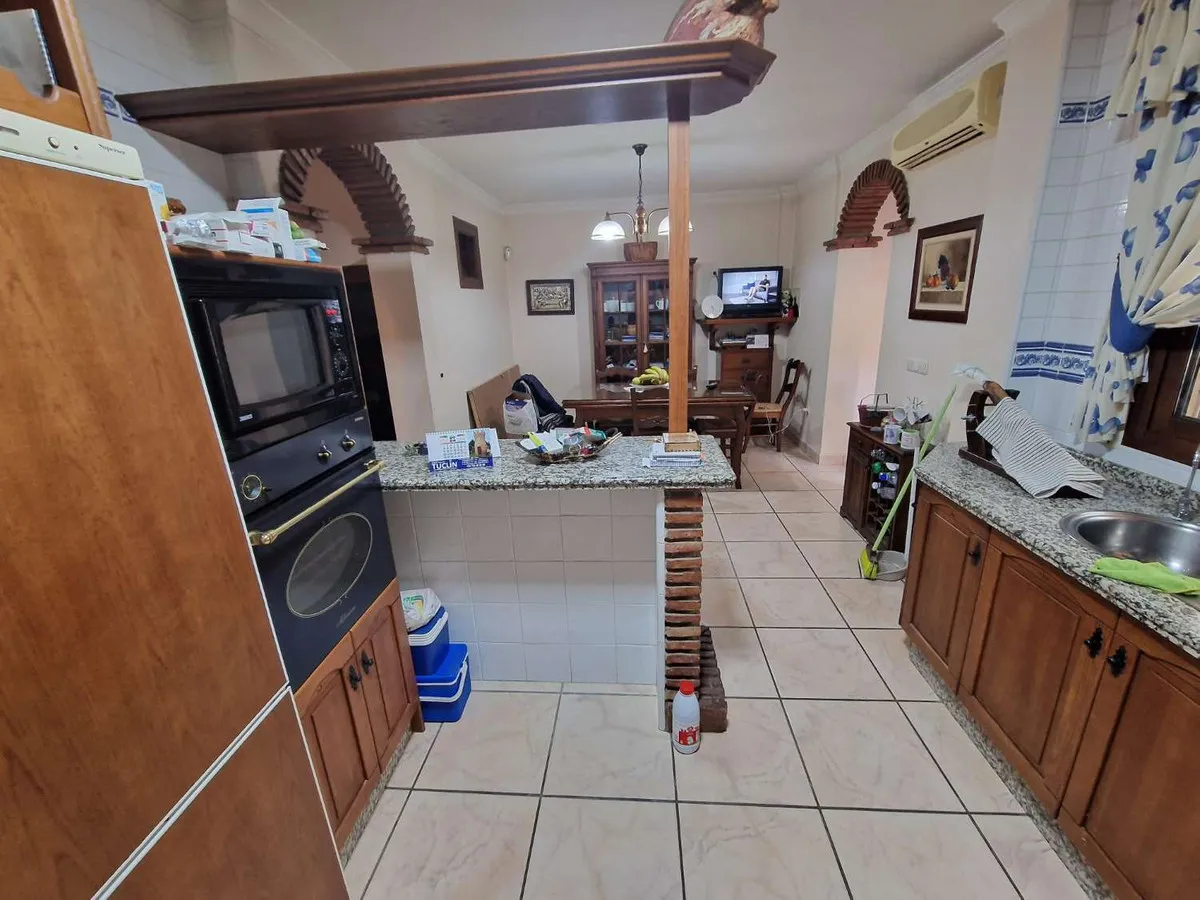 e4eabbb3-5f37-420f-ad02-bea7c467fb79