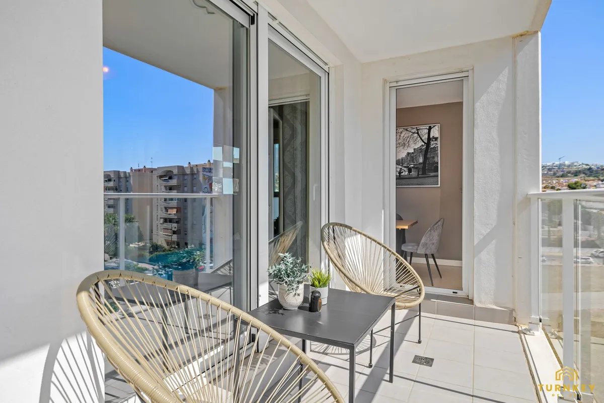 189dd2f8-95ed-4f9d-95a9-bc605135d3e2