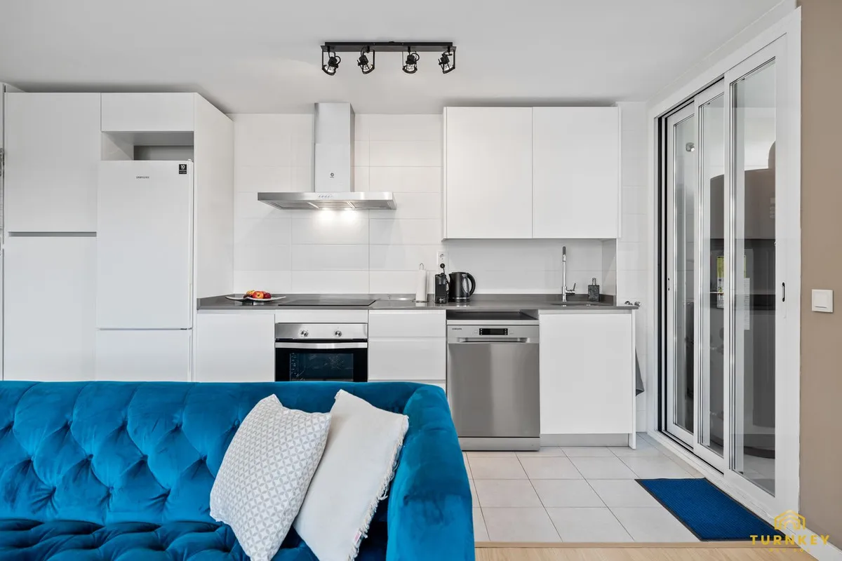 43659925-c615-4d46-ace5-29161c5c1ba3