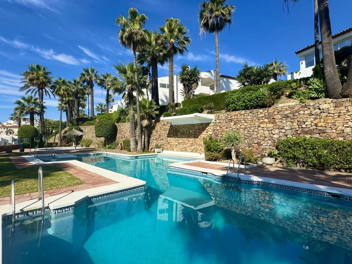 60825947-94d5-4bba-bdbd-67fe5fb5089e