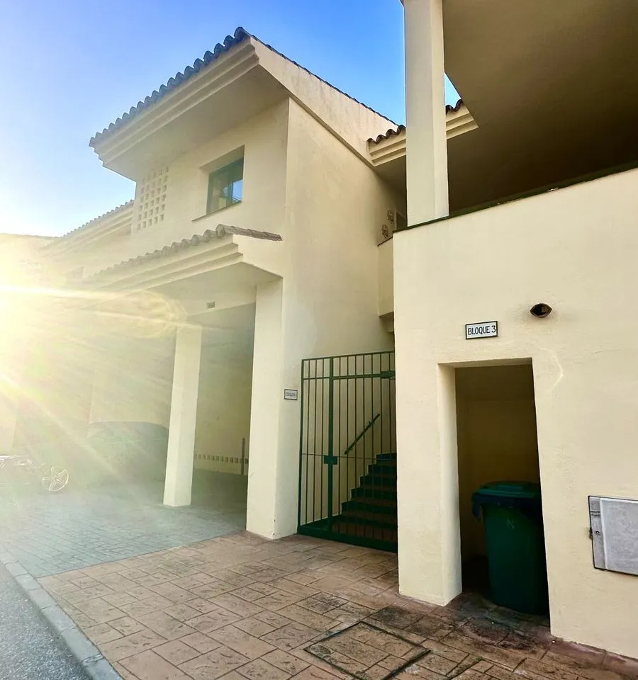 2d2c1605-1255-4d6f-97c4-8676c7d18d36