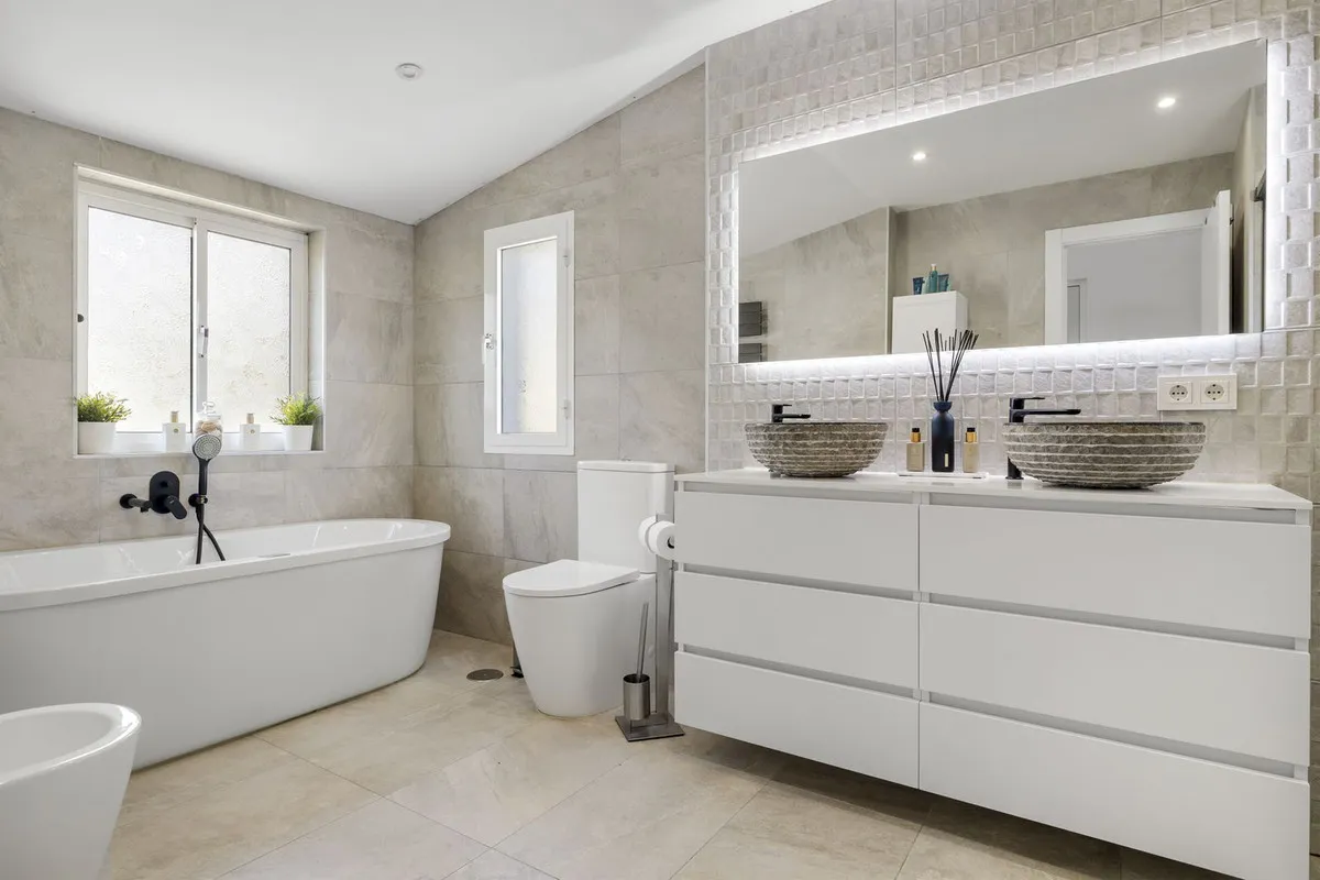 2dc0ddb4-5226-4a5f-838c-761c605a7707