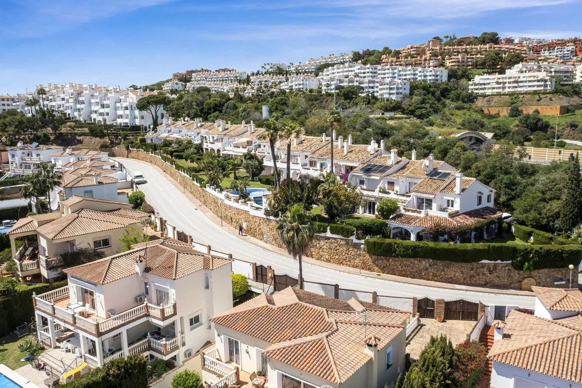 409ae9e9-22f7-4ad5-aebe-66435bcffc31