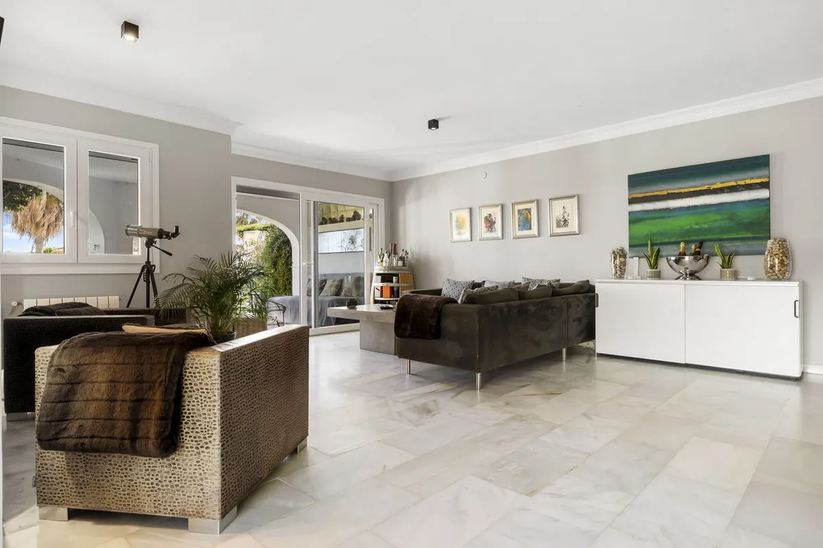 f0e008a8-66cf-4ae6-a434-610a9041d39a