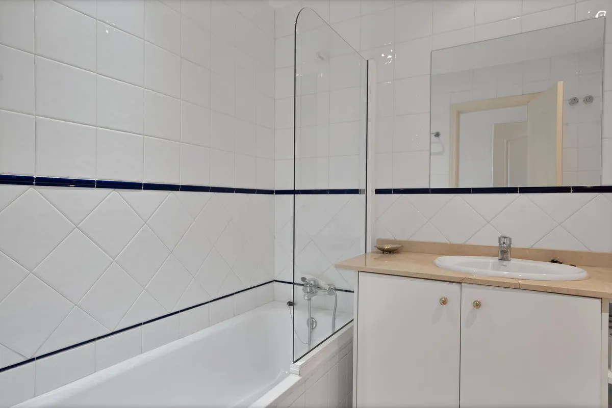 38277ef5-ae01-4de4-9a36-d339da2dcb91