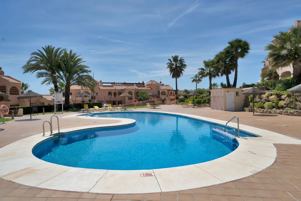 ec110c43-a8aa-4f14-9389-ad494c69e82d