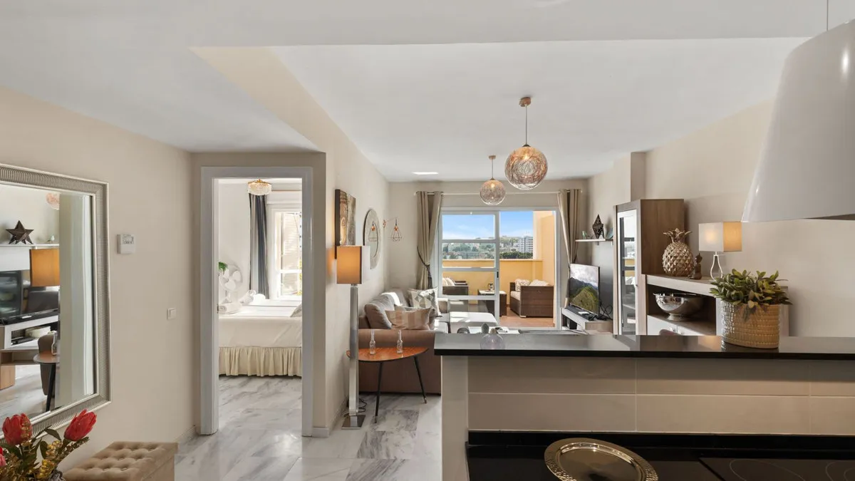 c9fdc5f0-8a0d-4c13-9270-a96b925cac10