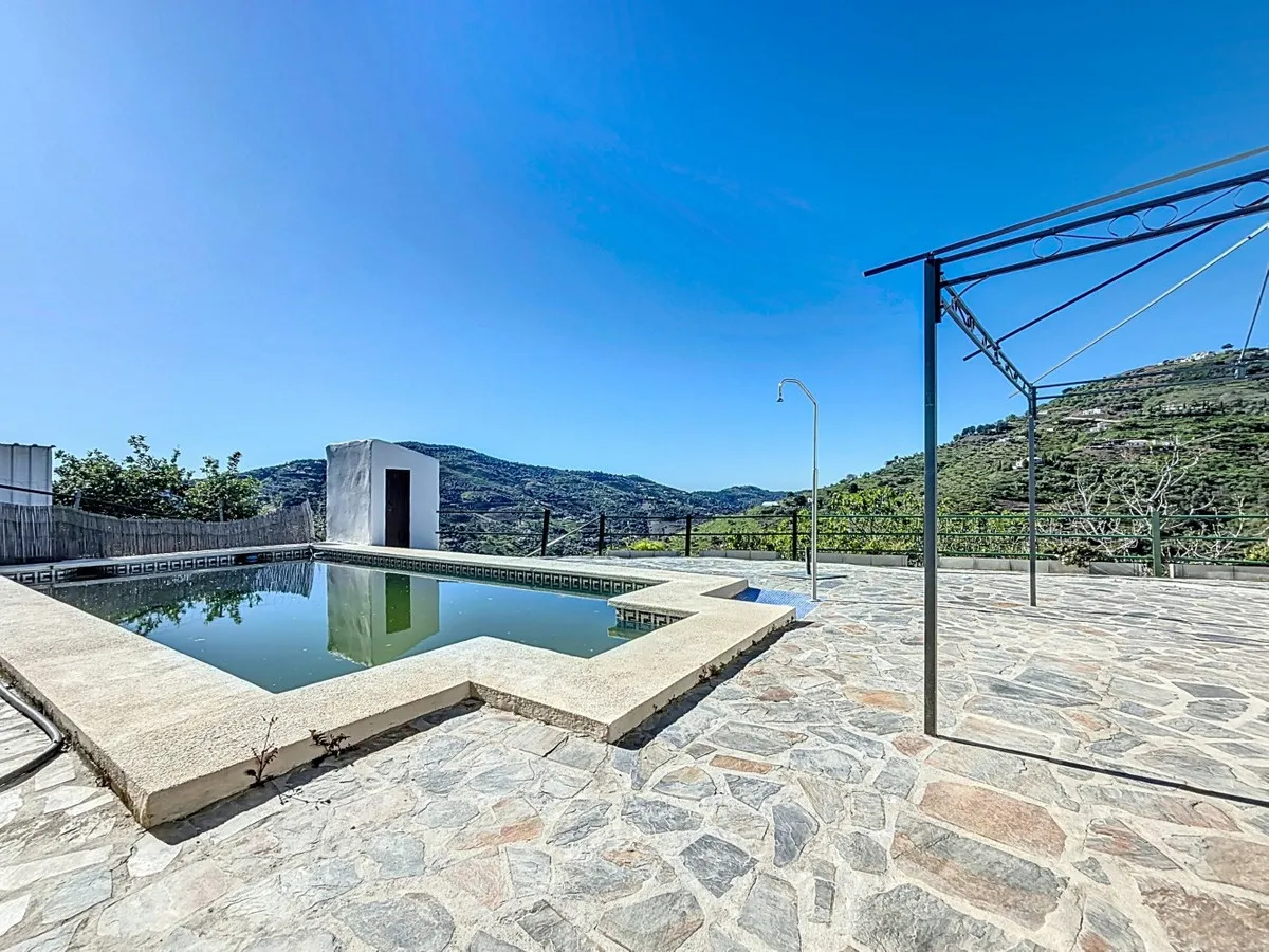 4cb02780-344e-40e6-9464-74bba85a1f7d