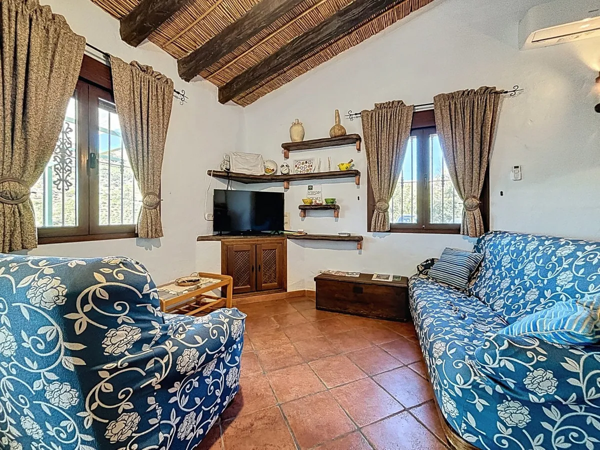 7a309fdb-e670-4804-a2cb-648ea53c3c8c