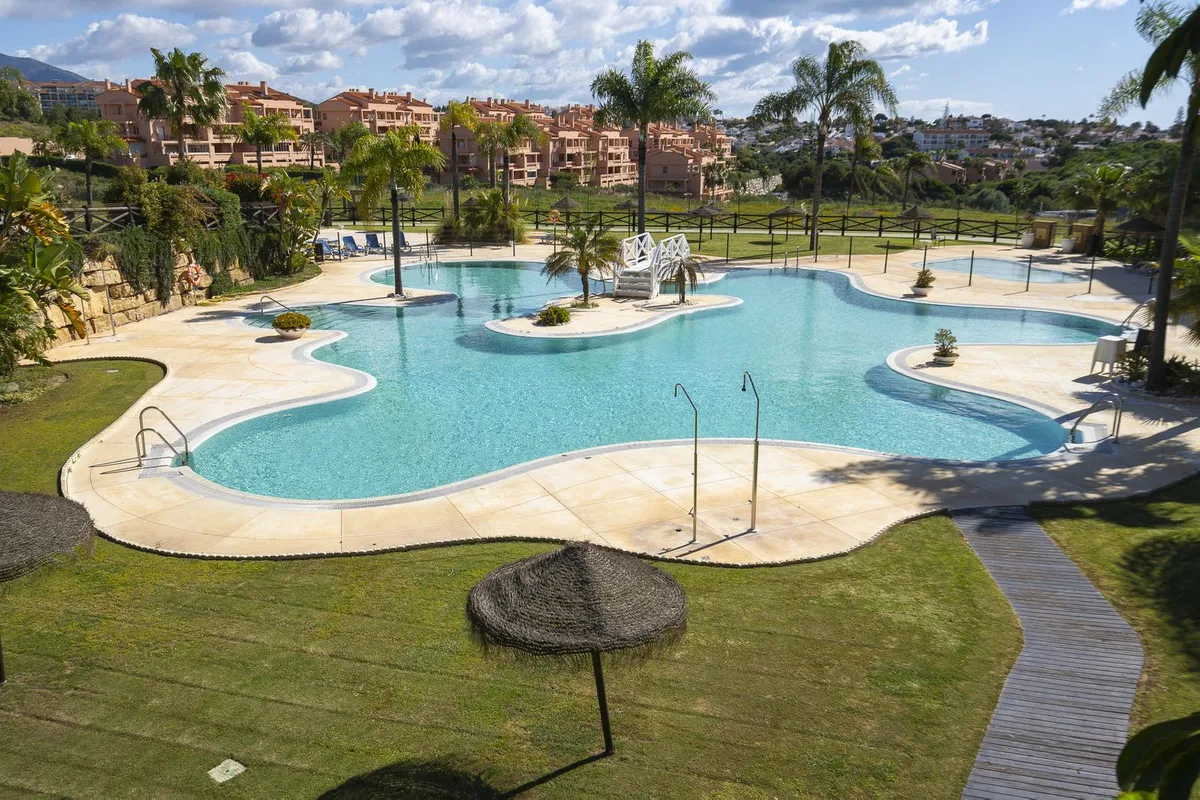 0c43b753-095d-4372-ba23-1635284dd8ab