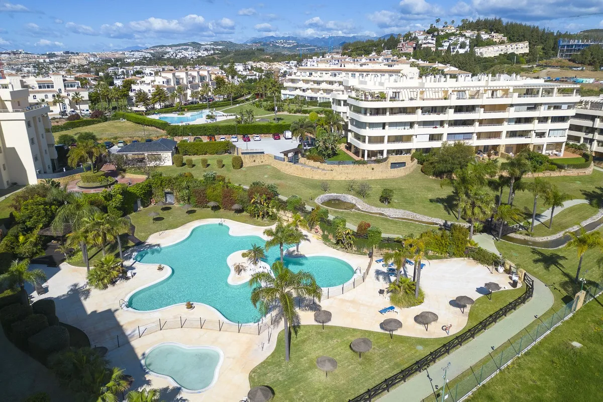 7b2e2349-af18-42f1-b750-04df542c0158