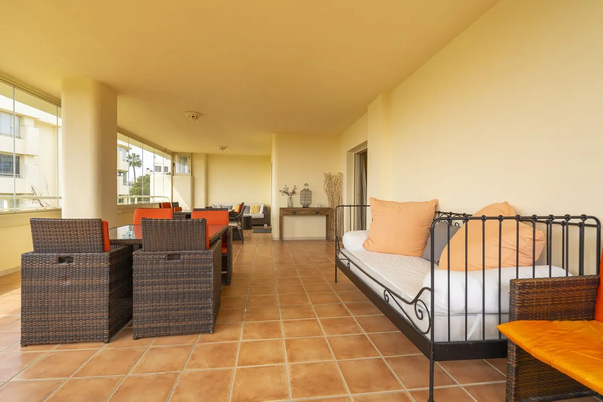 a5199670-9882-42a4-98f1-264c64772800