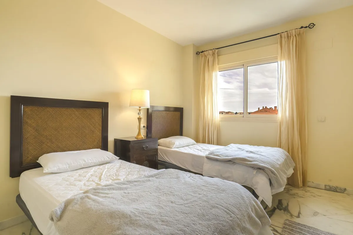 cb306329-a1cb-4cc6-ba06-962d8355015e