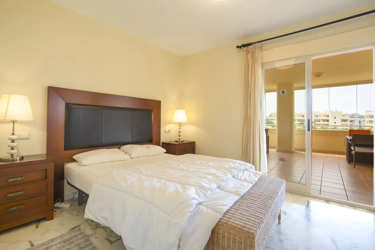 cf16b53f-d161-4d82-b621-74fa6df28a6f