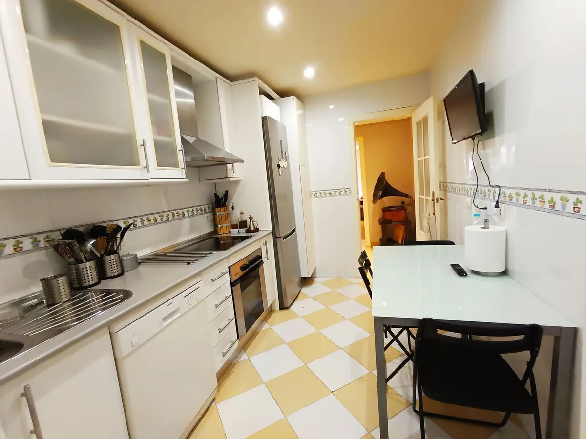 7db9b1a2-43d6-4ee1-870d-125fd918793b