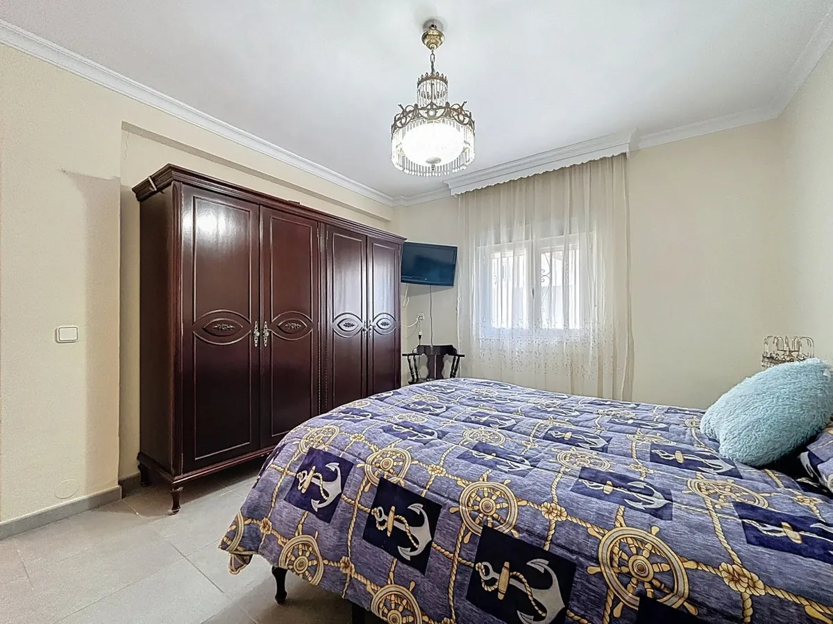 aff74b4a-0cc4-4e78-9c01-cc7ff8add03c