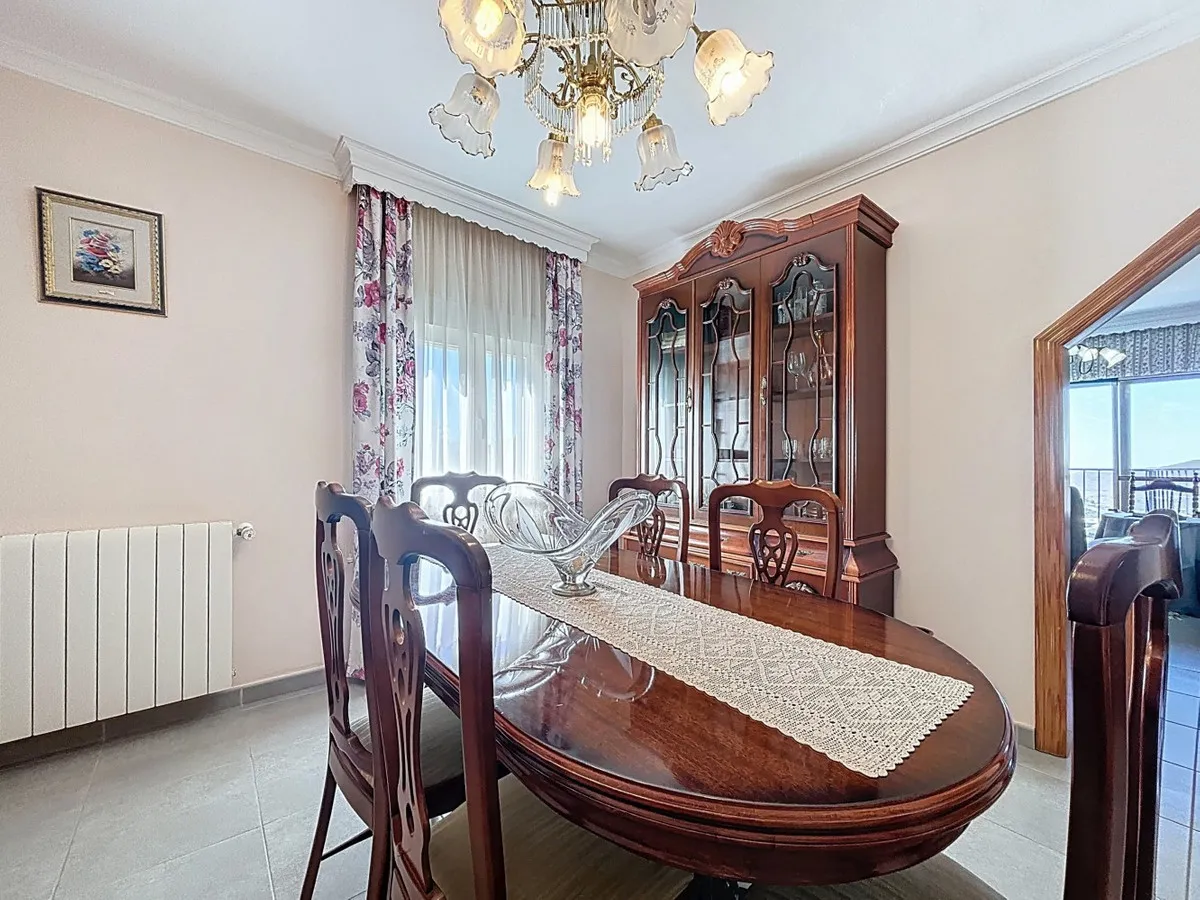 f787ecd6-3804-4d62-8c3b-f8b99c85ee58