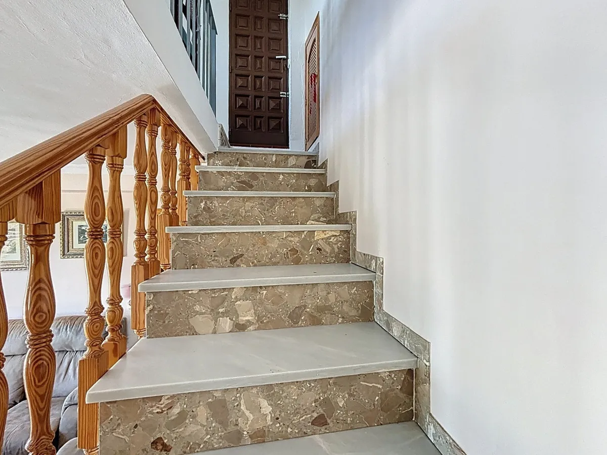 fd769c5e-81d6-42ff-b355-60e87c633cb9