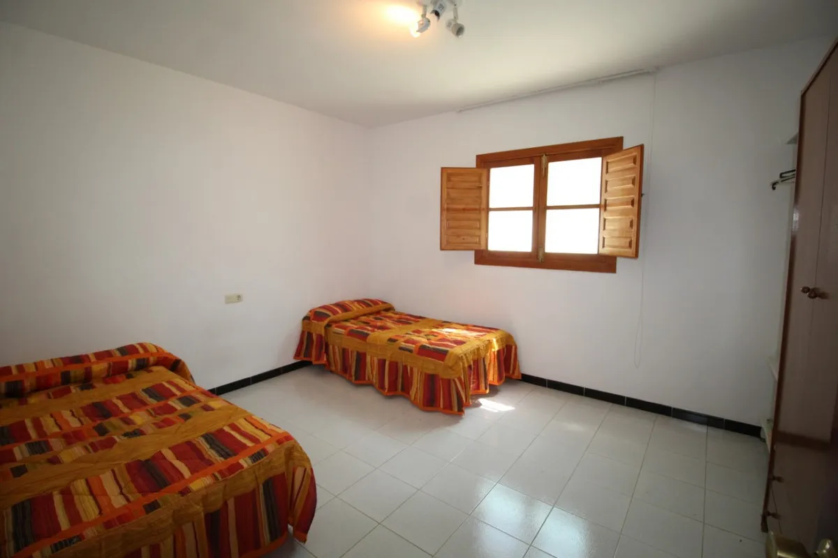 e50dc0bd-b2d4-4ca4-9f40-9826871a6207