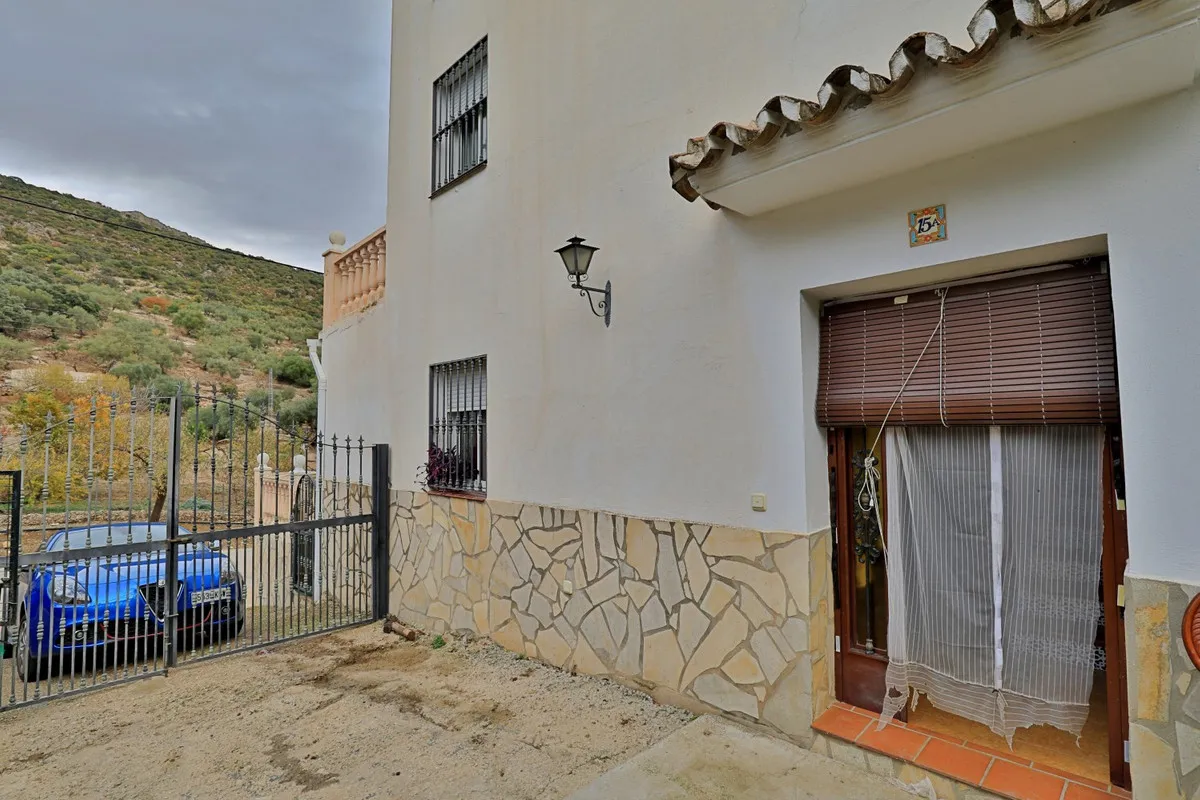 29bc1eb8-e598-4c40-97ee-ca4405c3eeff