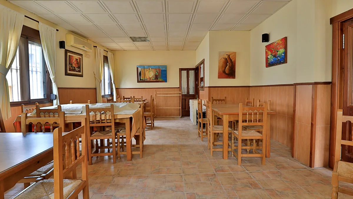 2c2a4528-adc9-4e8c-b277-e34fb43cc45f