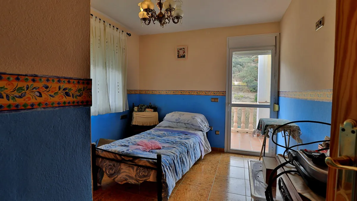 34eba8de-fe59-4882-8ea2-7b9bde10cd7a