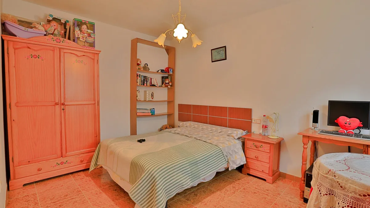 3bf773ed-89e1-4a37-9c05-9de35923511e