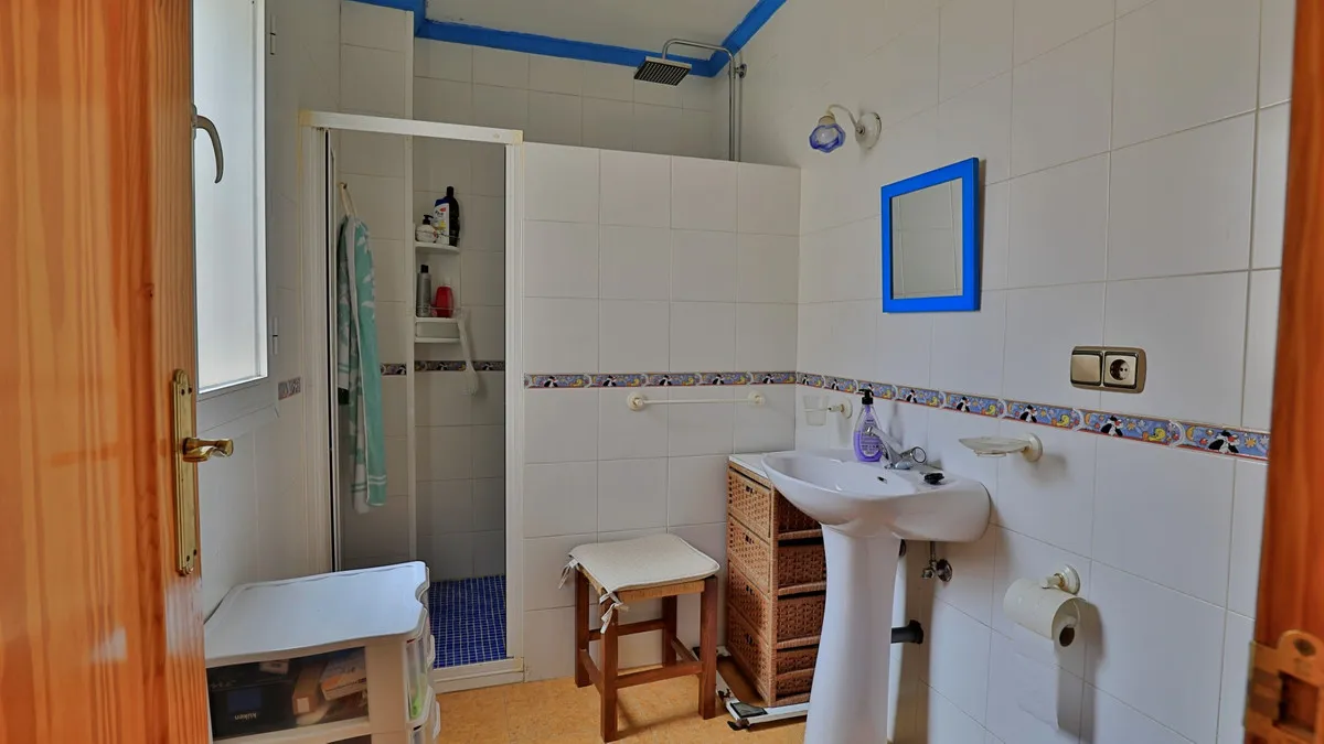 f4249f66-367a-46cd-a032-d07052ed5110