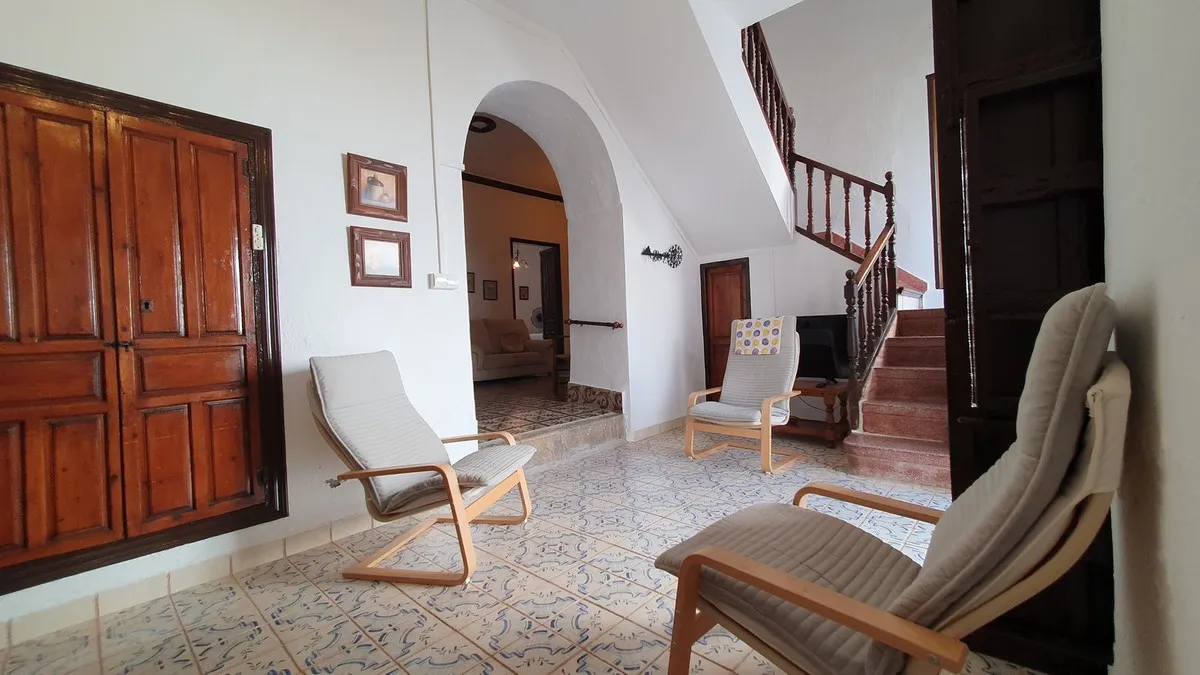 04089f2b-dd99-42c9-9d65-ef6f2e75d2ff