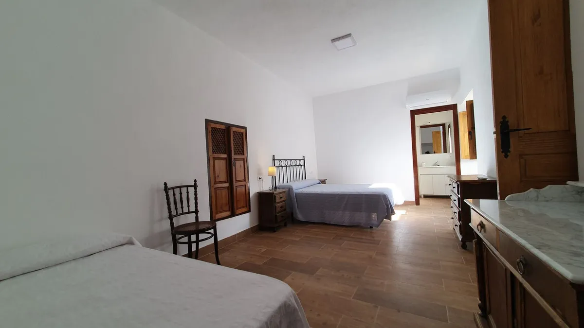 4cf46068-d079-4153-8f7b-d96902beaeae