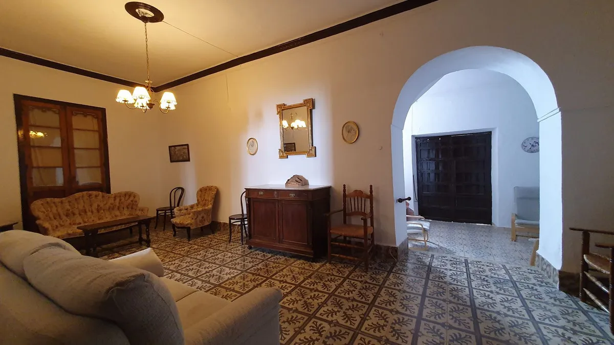 83ee8851-d3db-4c2b-a3d0-94c66e231403