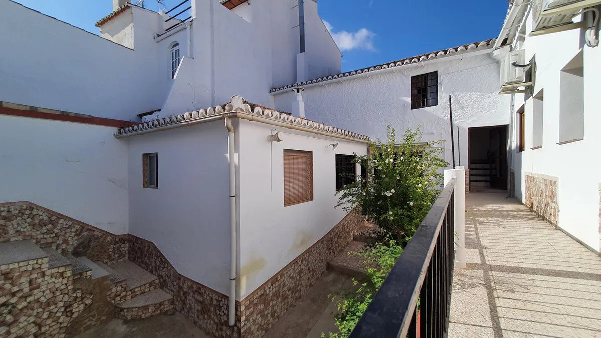 ab4db0cc-e1e4-483c-bf6d-82e9ad147718