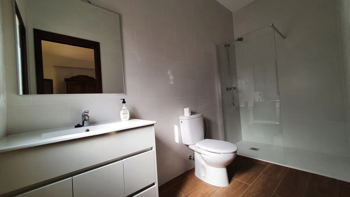 b2f63589-9f0b-41b4-8c6d-8d766411816d