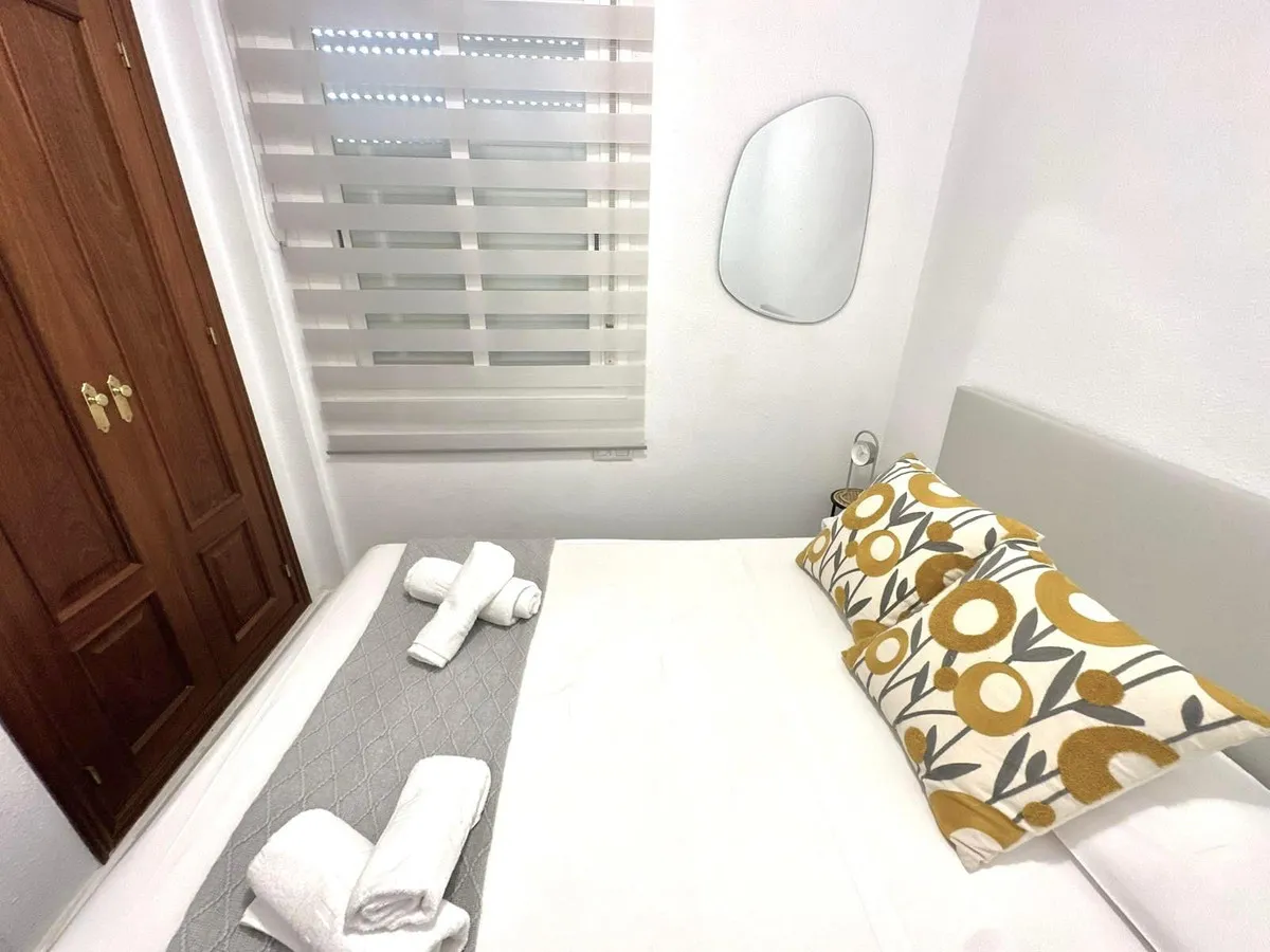 64e05f9f-213a-4bb4-a242-6192f2d8673c