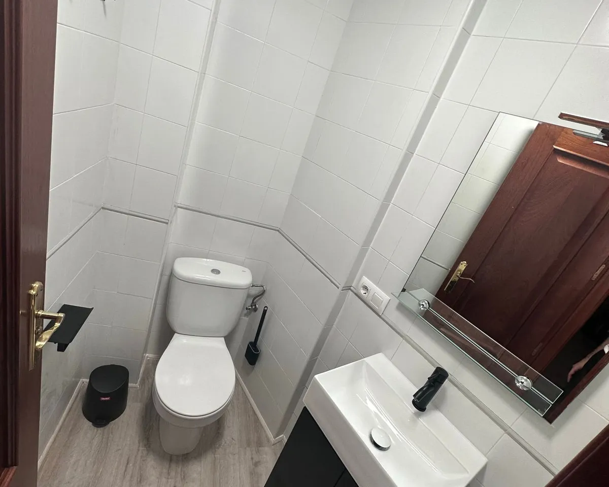 b4a21b63-114a-49b8-8853-94395125754f