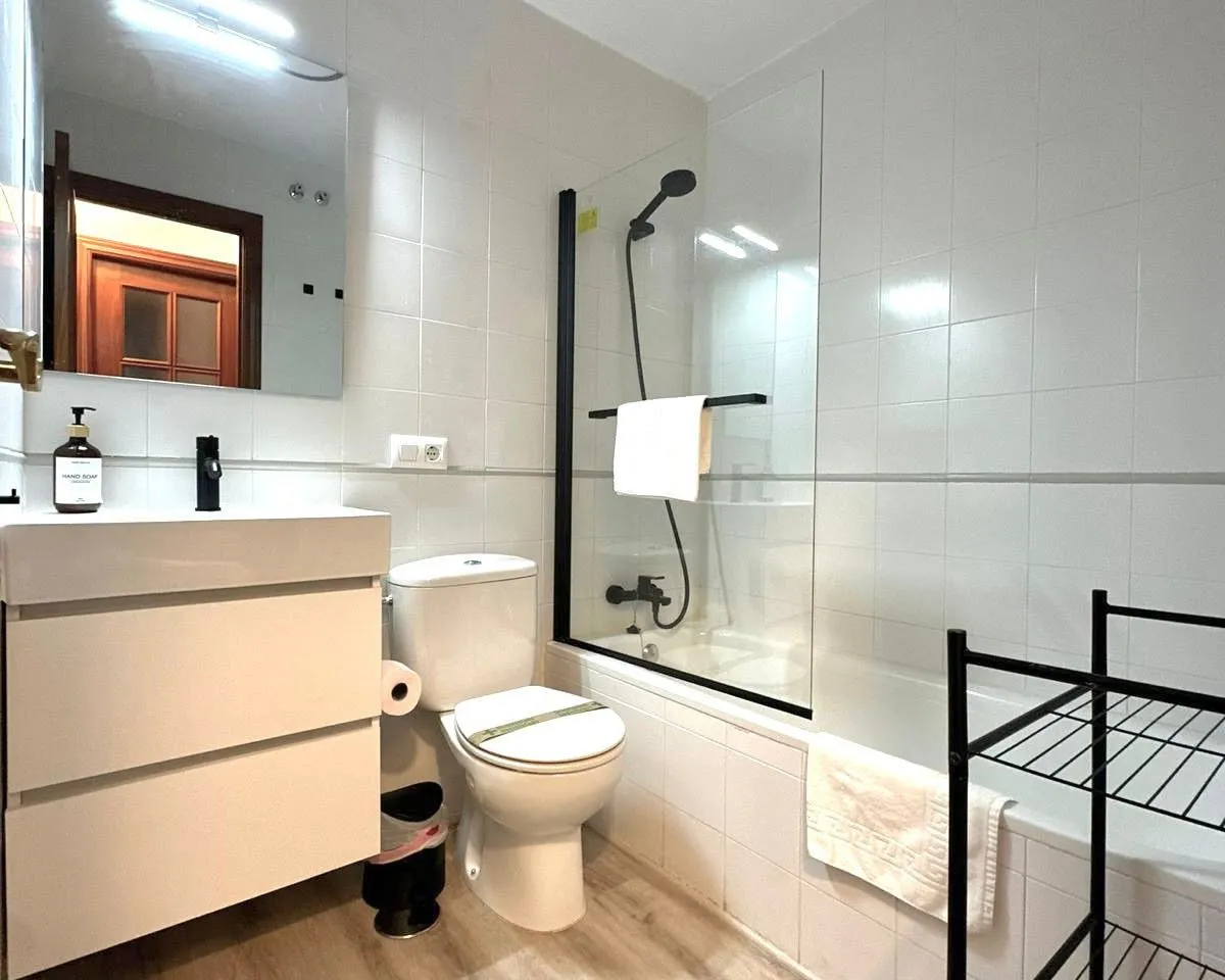 f34b71a9-fa9a-40bd-ad48-11726c7c62ff