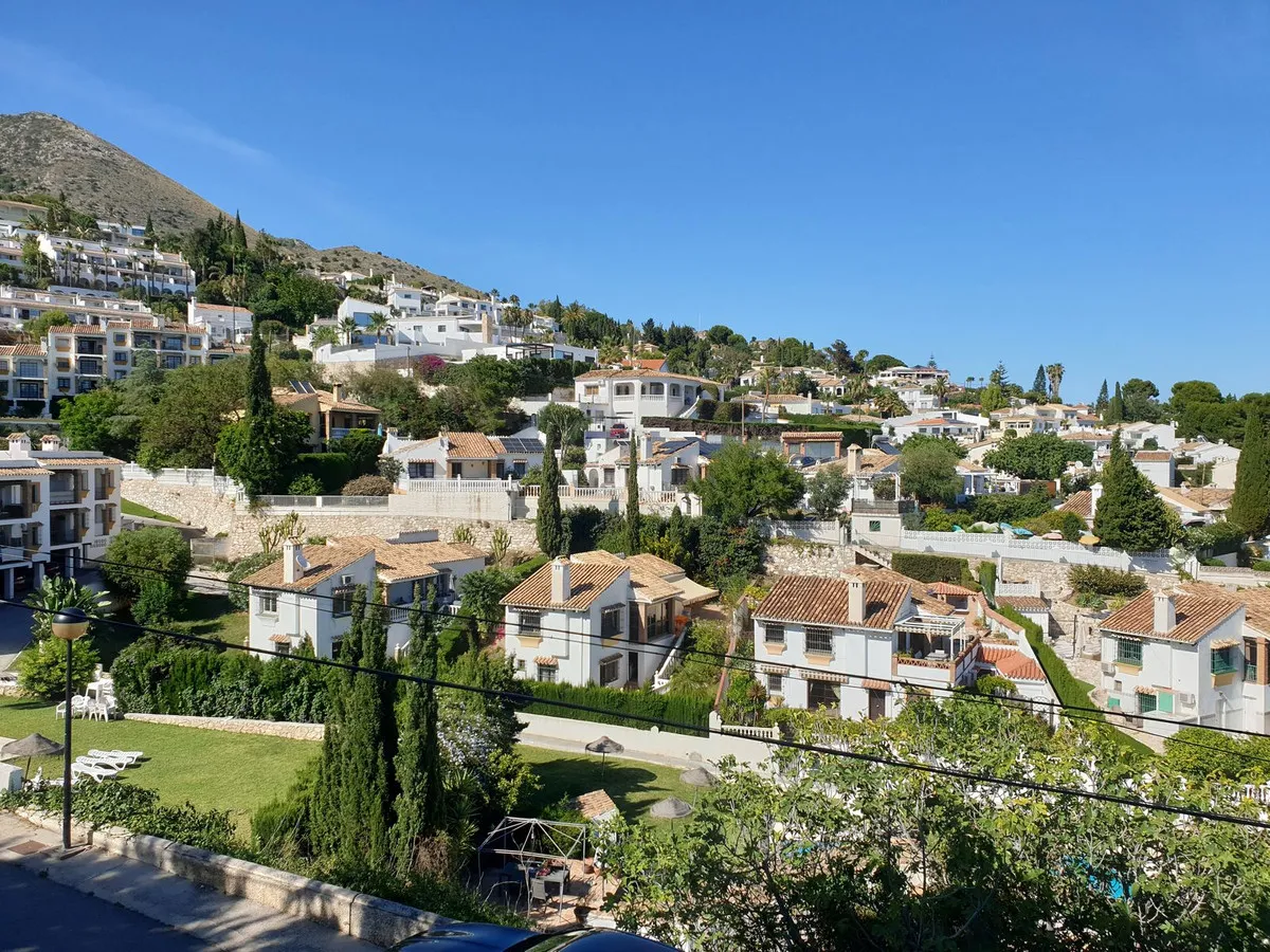 565847a5-8199-443f-832e-039bc86404c6