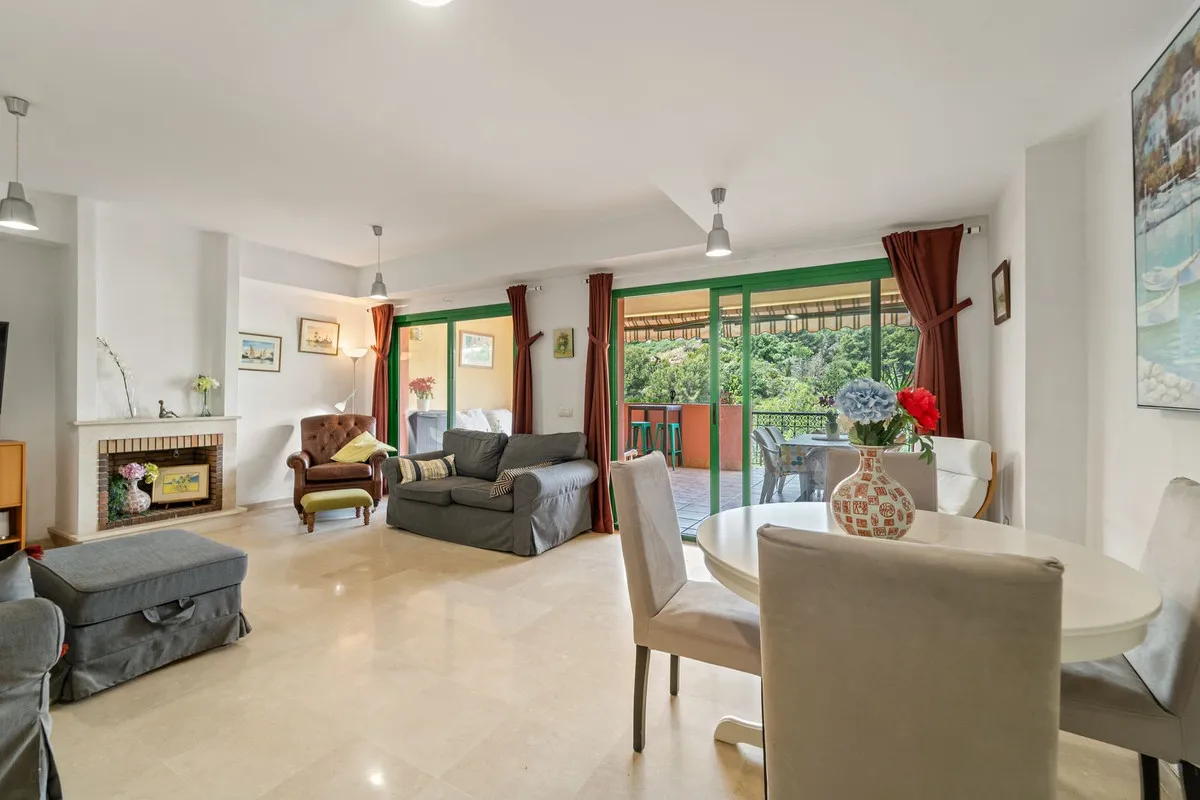 e899ddcb-5a69-4375-9ba9-2080d55d4856